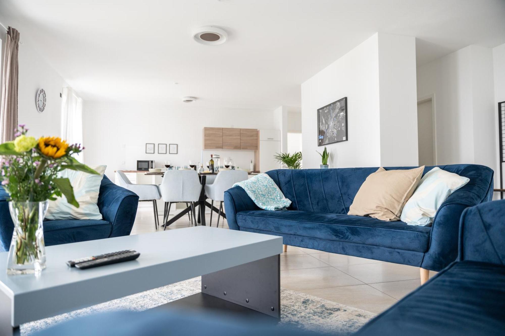Zentral - Fuer 6 - 2X Frei Parken - Terrasse Apartment Giessen Ngoại thất bức ảnh