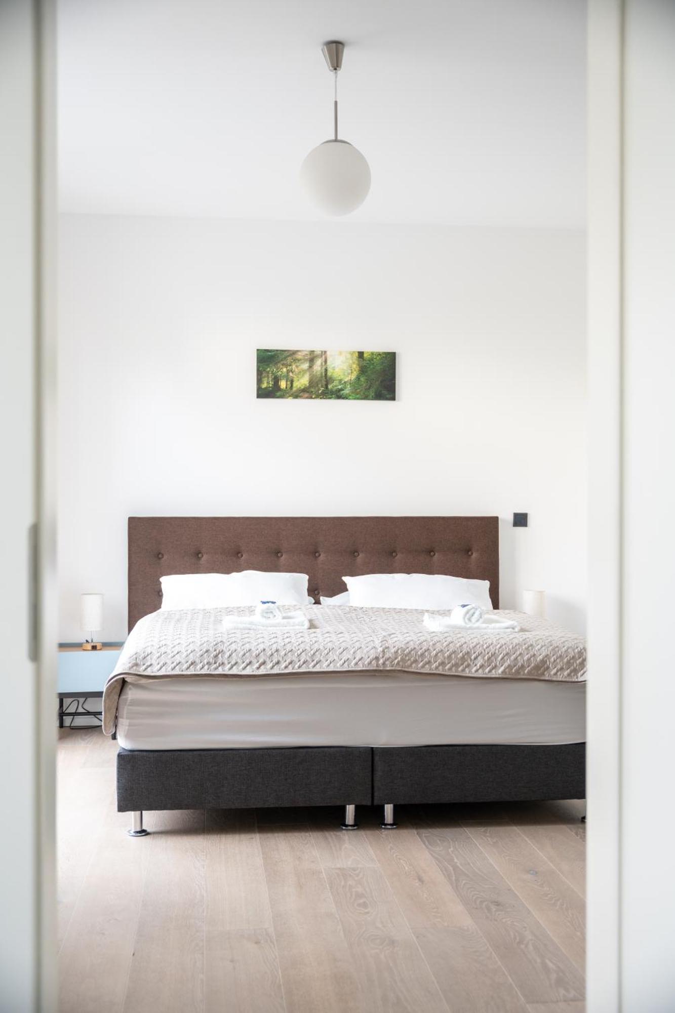 Zentral - Fuer 6 - 2X Frei Parken - Terrasse Apartment Giessen Ngoại thất bức ảnh